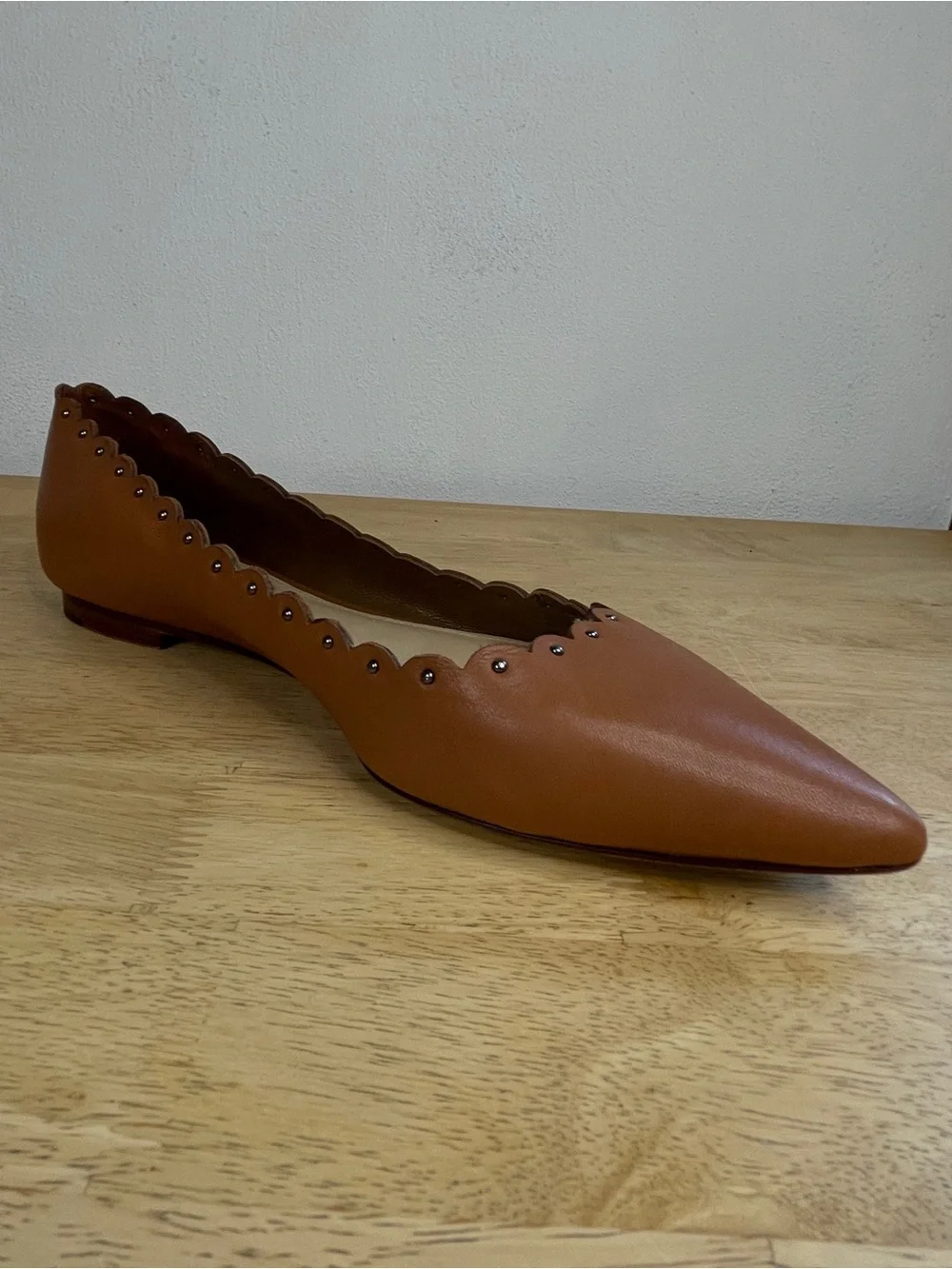 Coach Jill Scalloped Brown Studded Leather Pointed-Toe Flats Size 7.5 - Picture 2 of 12